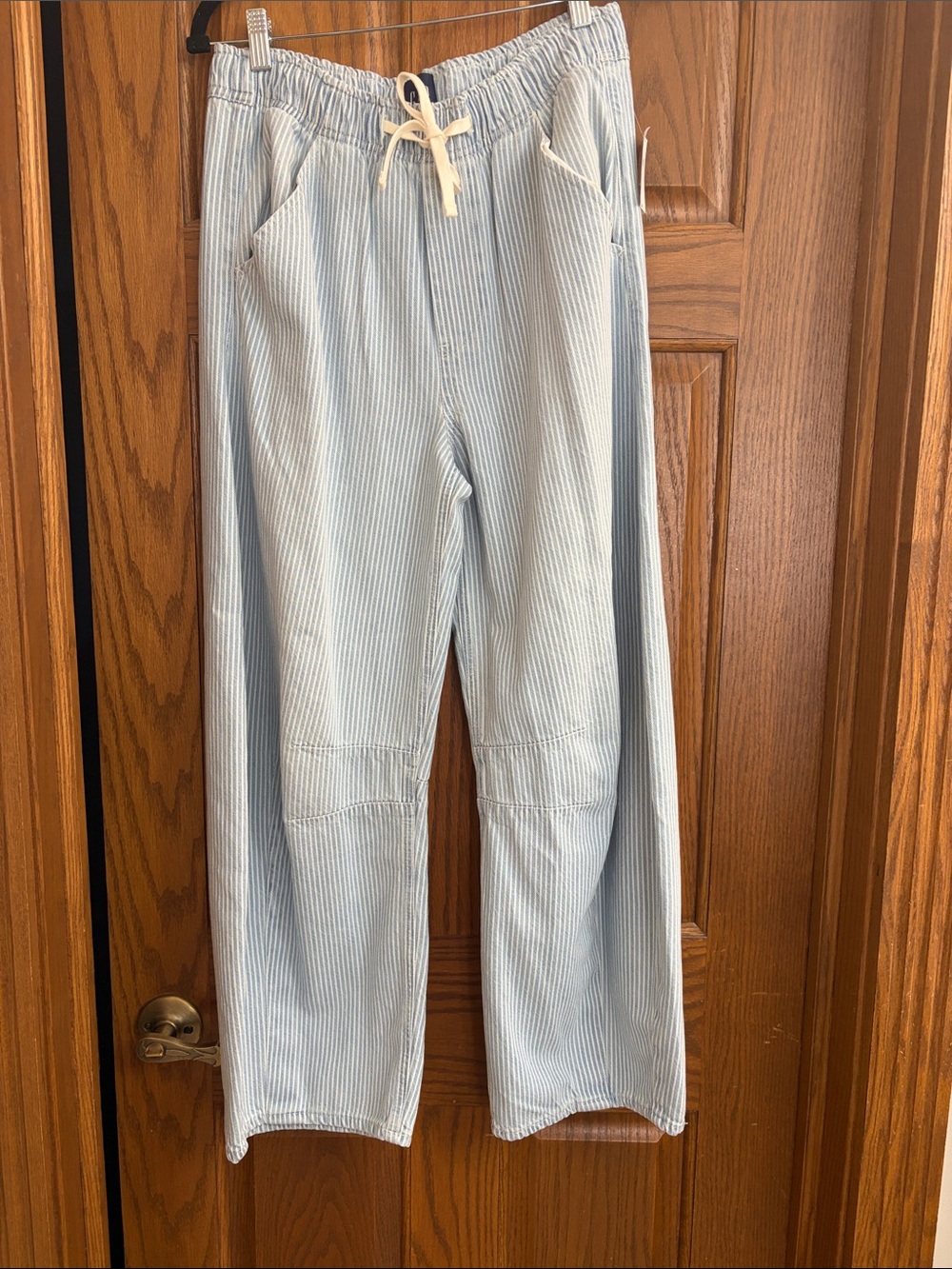GAP Women’s Railroad Stripes Horseshoe Jeans Size XS NWT Soft Denim Baggy Casual